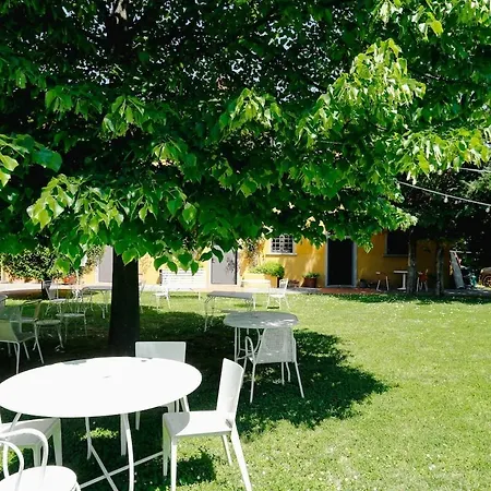Apartment In Il Ciliegio Prato (Prato)